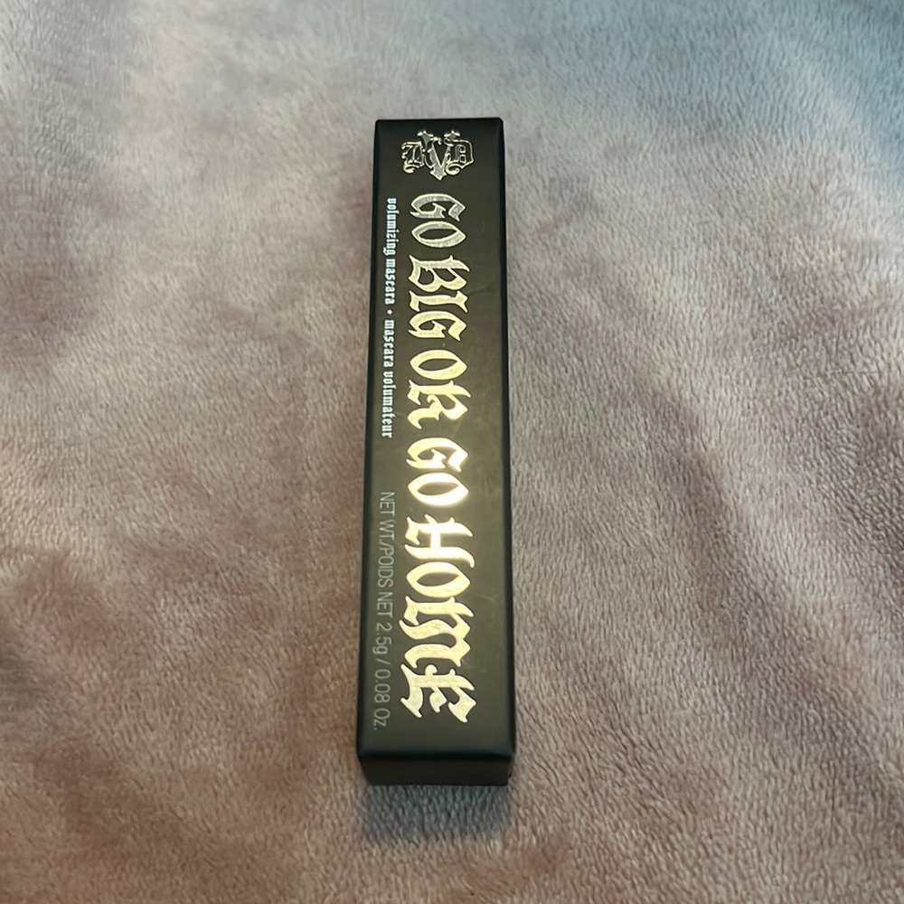 Kat Von D Go Big or Go Home Volumizing Mascara-0.08oz